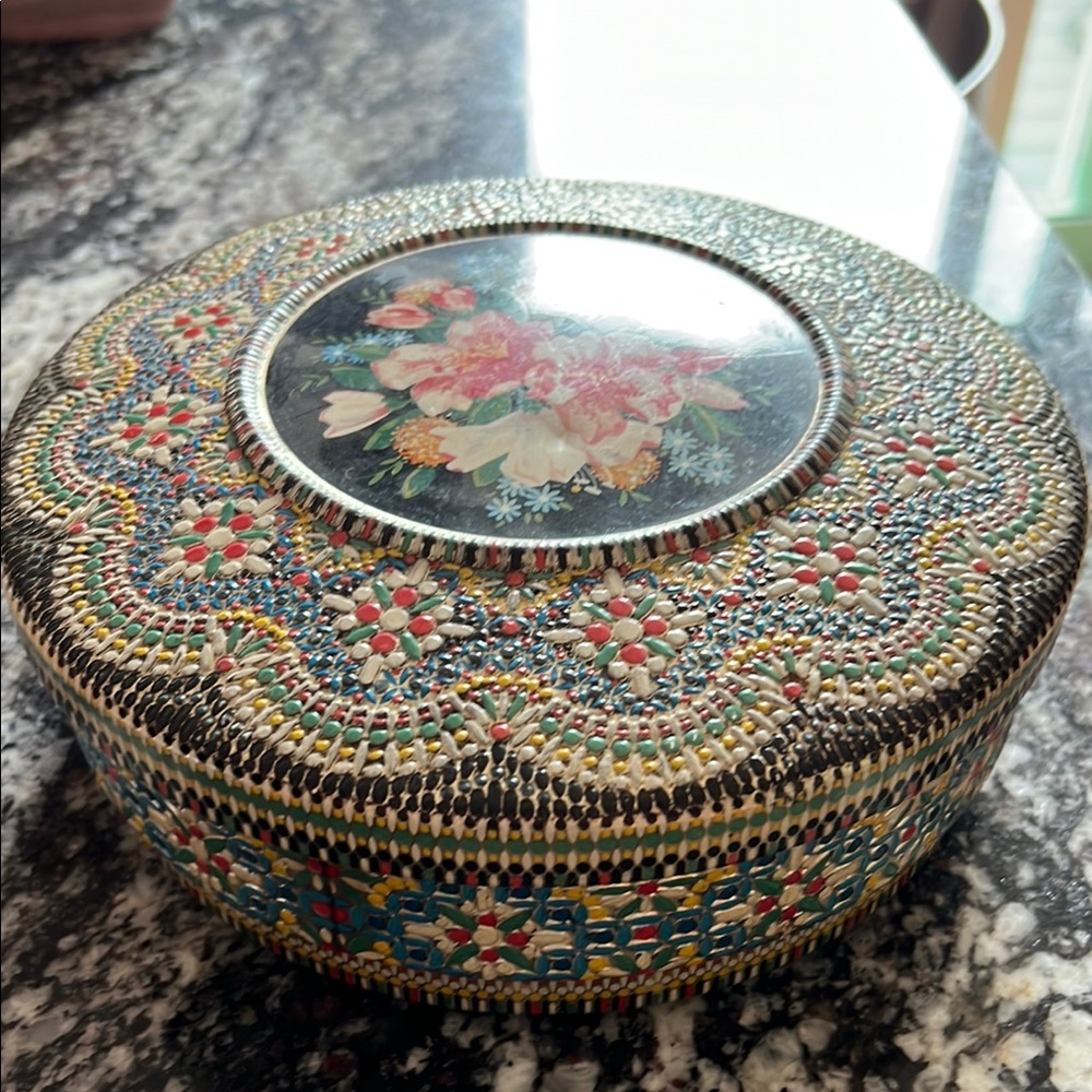 Vintage Floral Mosaic Decorative Tin Box